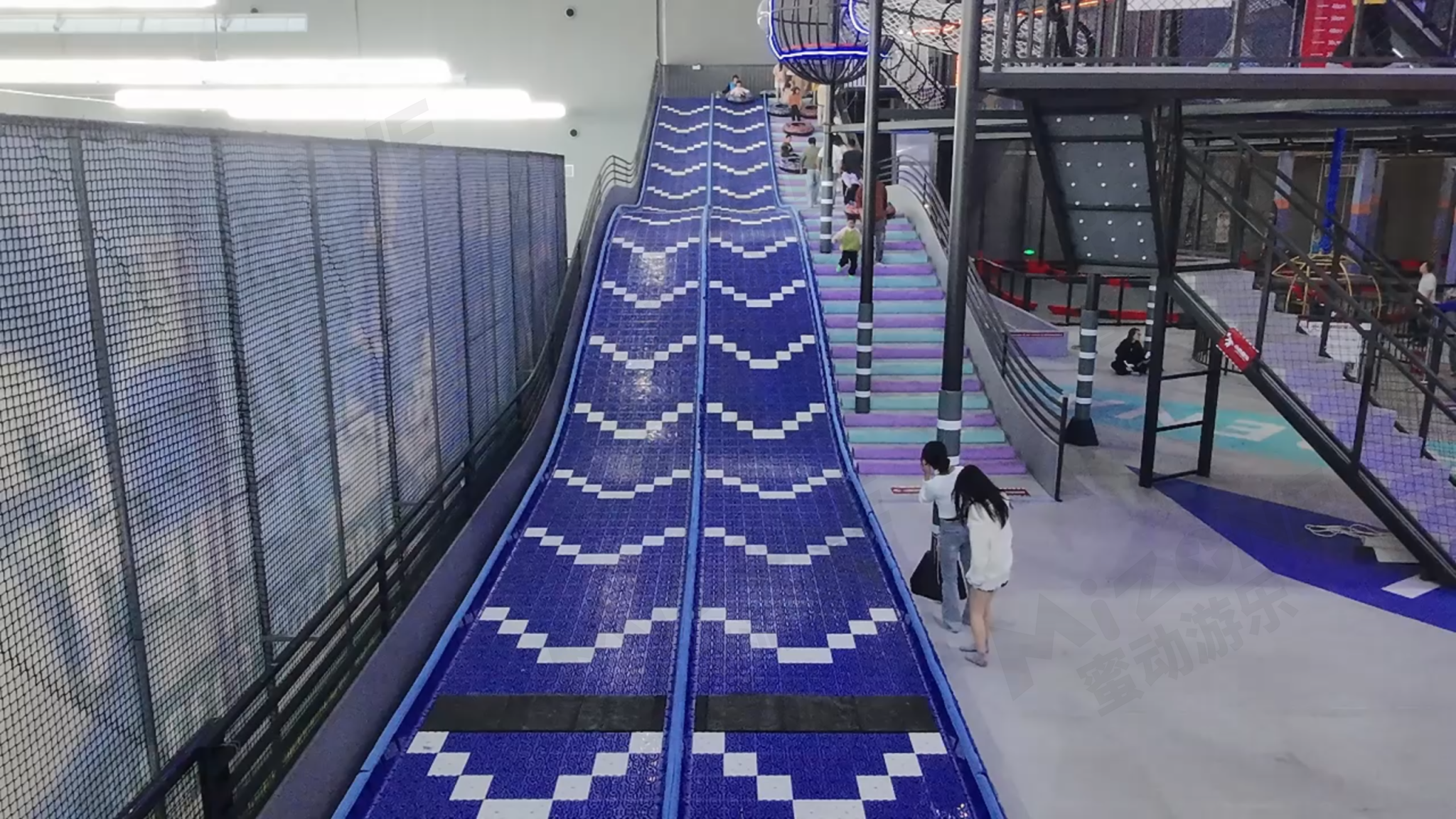 潮玩運(yùn)動(dòng)館加盟VS自營(yíng)：哪種模式更適合新手創(chuàng)業(yè)？