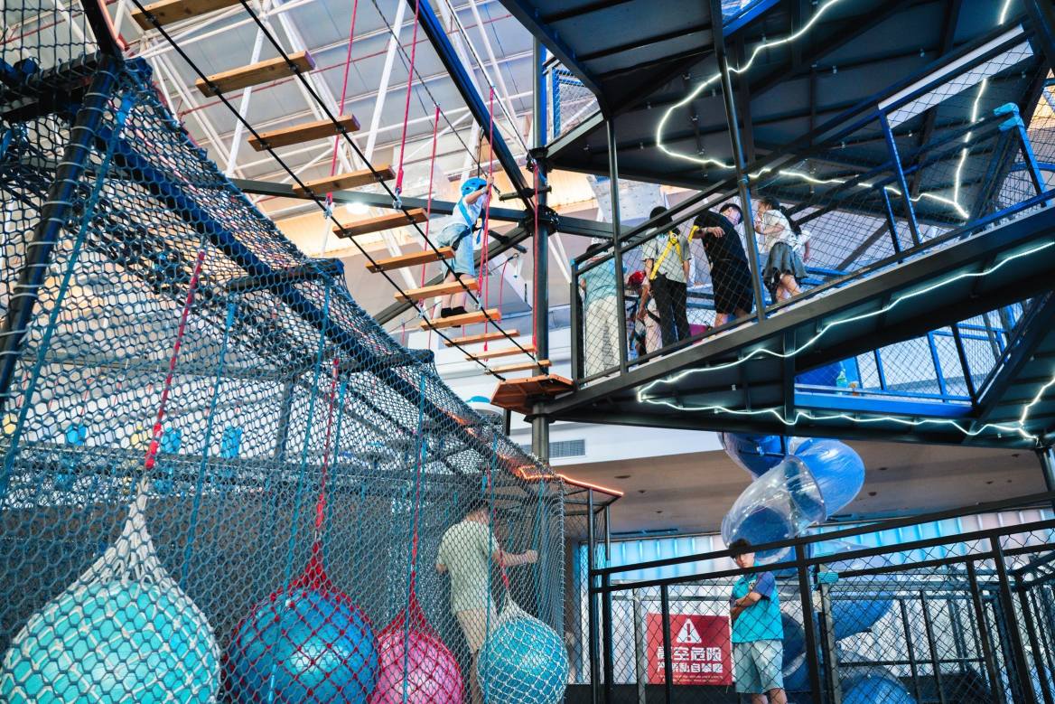 在柳州開室內(nèi)游樂場，為啥找源頭廠家更靠譜？12年經(jīng)驗(yàn)的蜜動(dòng)游樂給你答案！