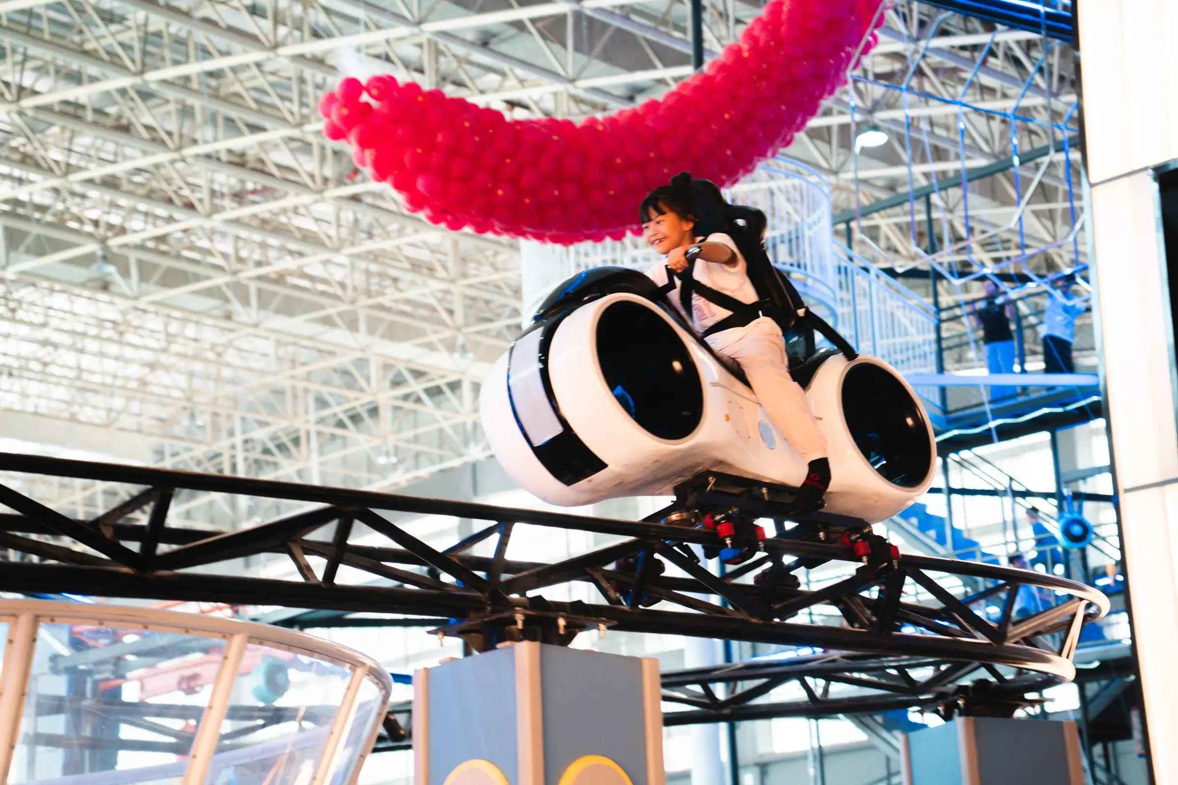 洛陽開室內游樂場？創(chuàng)業(yè)者選對蜜動游樂，省心又靠譜！