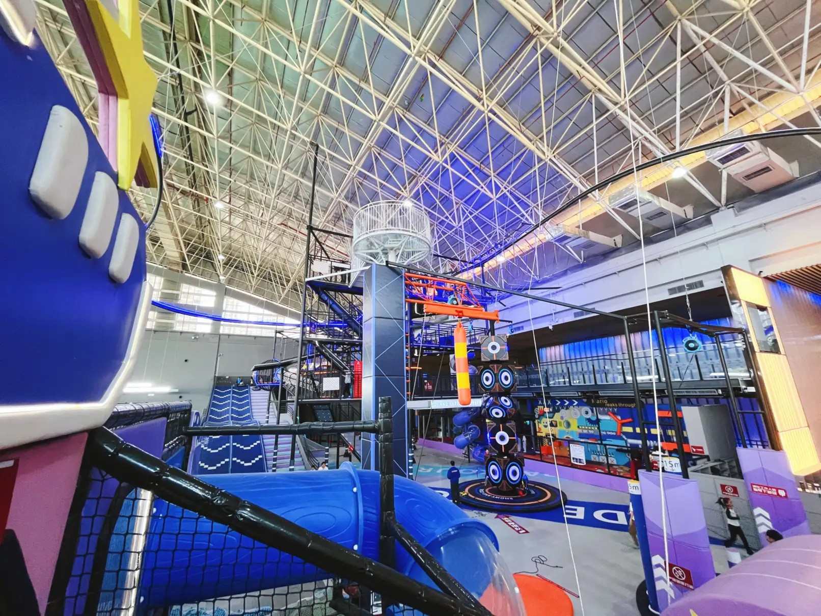 包頭開潮玩運(yùn)動(dòng)館：設(shè)計(jì)+設(shè)備找源頭廠家，蜜動(dòng)游樂(lè)300+案例經(jīng)驗(yàn)避坑指南