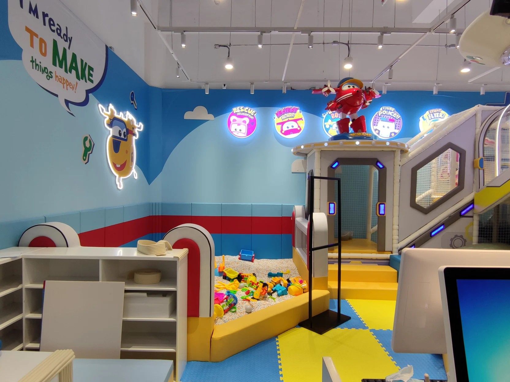 在臨沂開室內(nèi)游樂(lè)場(chǎng)怕踩坑？蜜動(dòng)游樂(lè)：從設(shè)計(jì)到設(shè)備，源頭廠家一站式搞定！